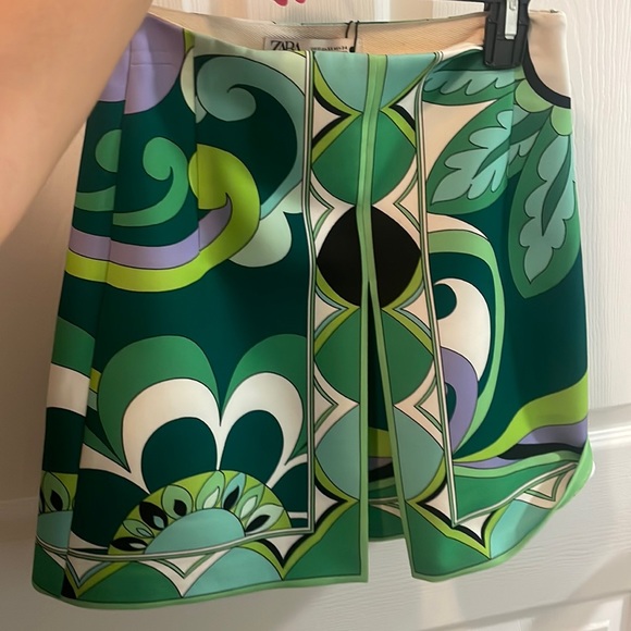 Zara Skirts Zara Green Pattern Skirt Poshmark